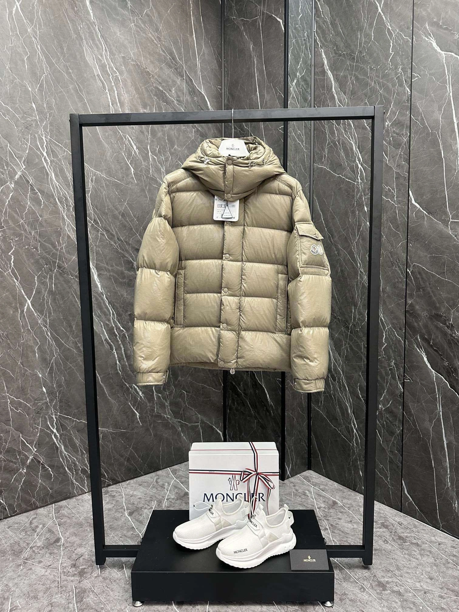wg.luxury- 7o9385r Maya 70 down jacket.down feather oversized 3Colour item:D-F431J1324-3